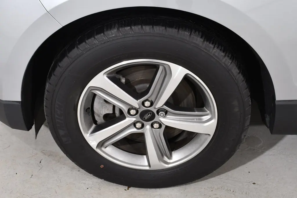 2023 Ford Edge - $27,455
