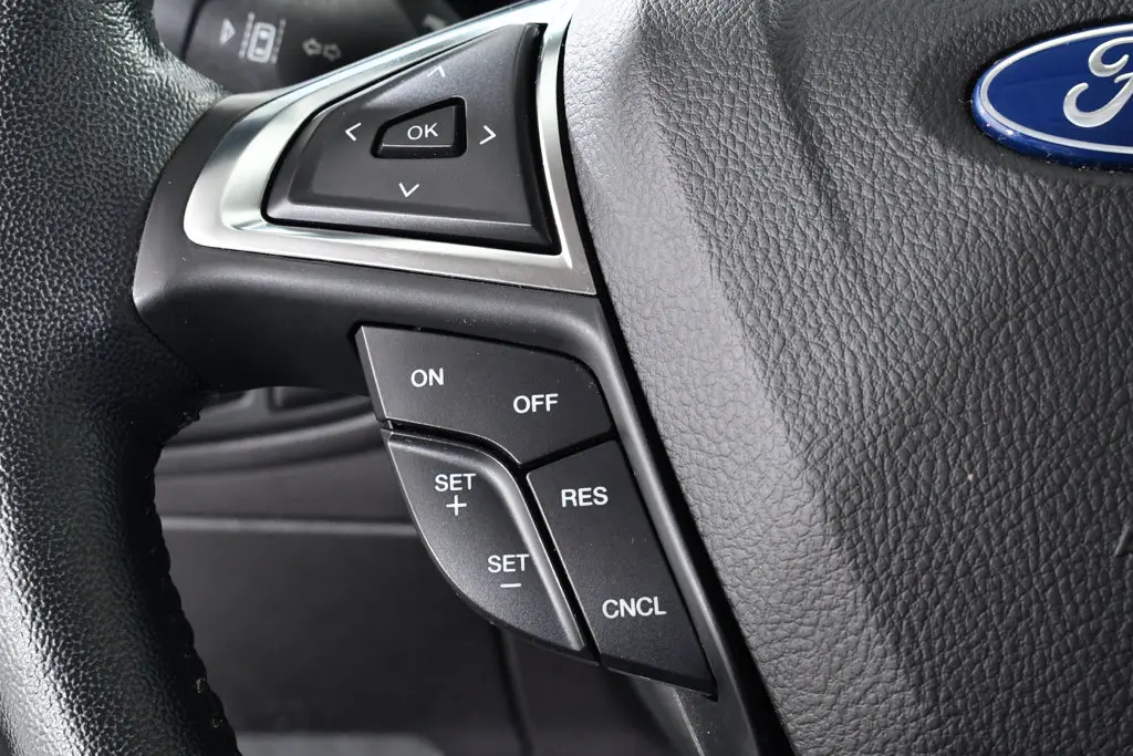 2023 Ford Edge - $27,455