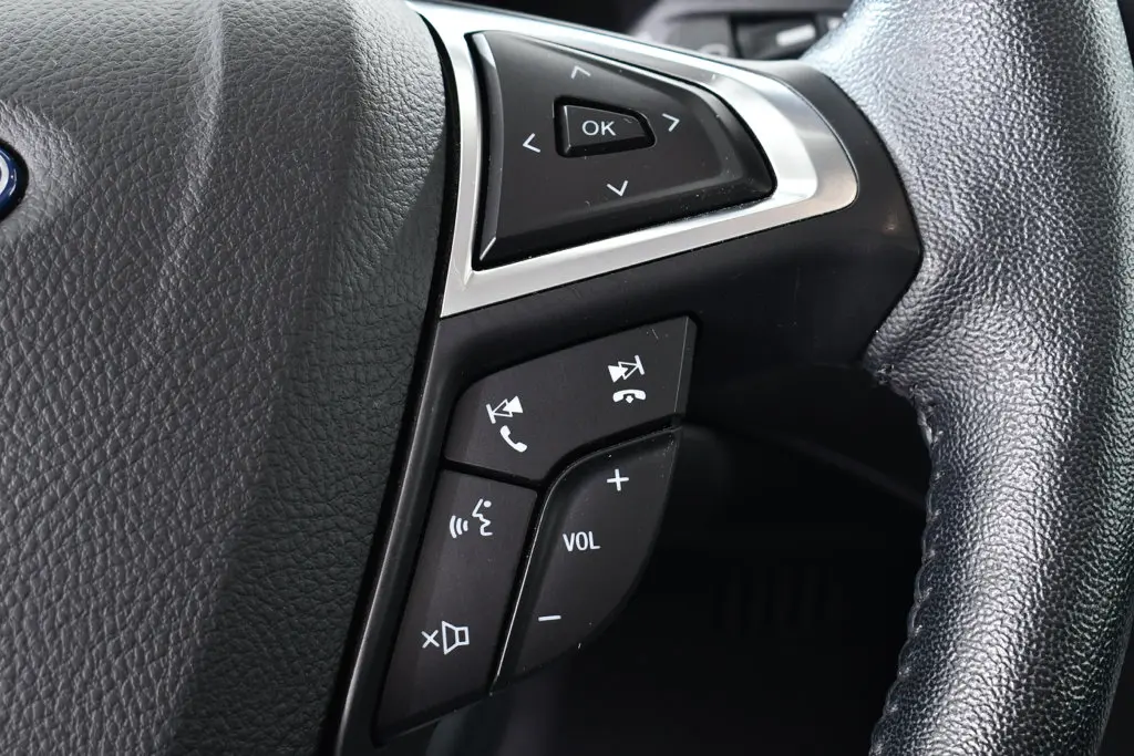 2023 Ford Edge - $27,455