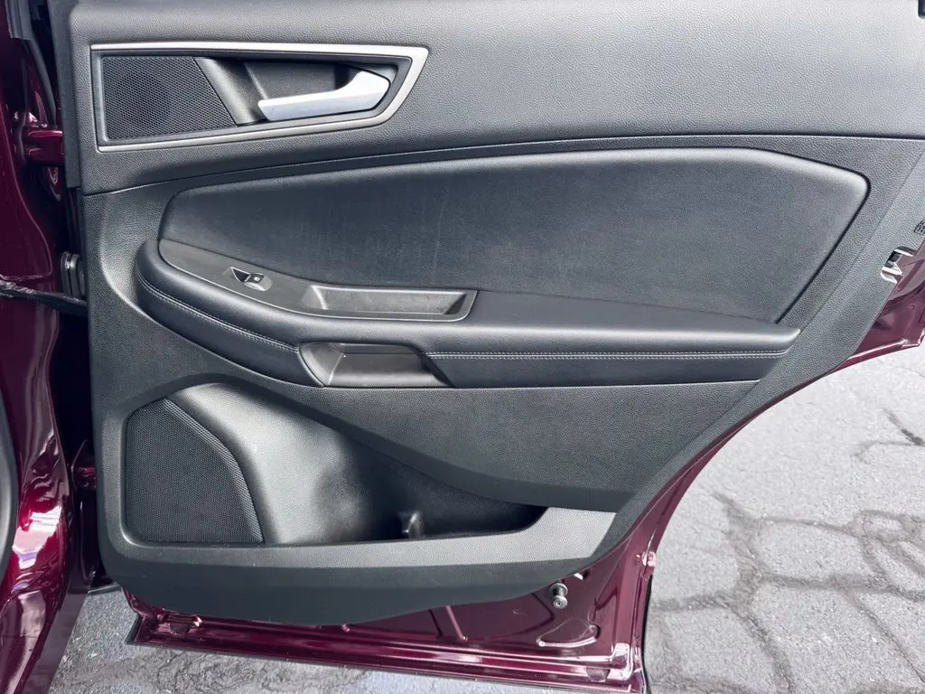 2023 Ford Edge - $24,804