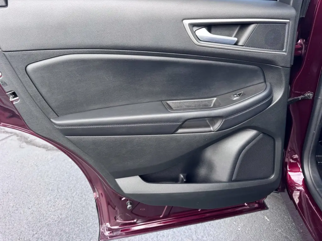 2023 Ford Edge - $24,804