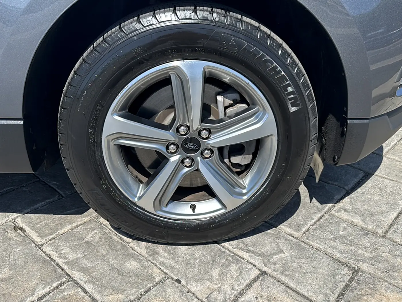 2024 Ford Edge