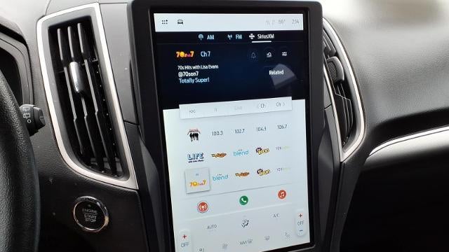 2022 Ford Edge SEL