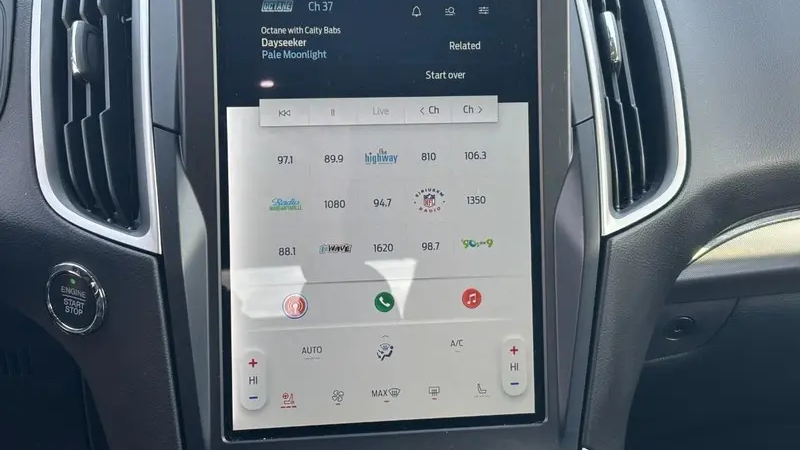 2022 Ford Edge ST-Line