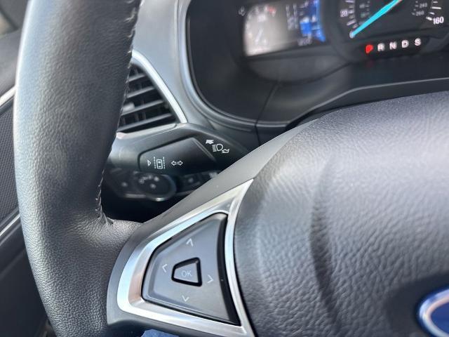2022 Ford Edge - $28,240