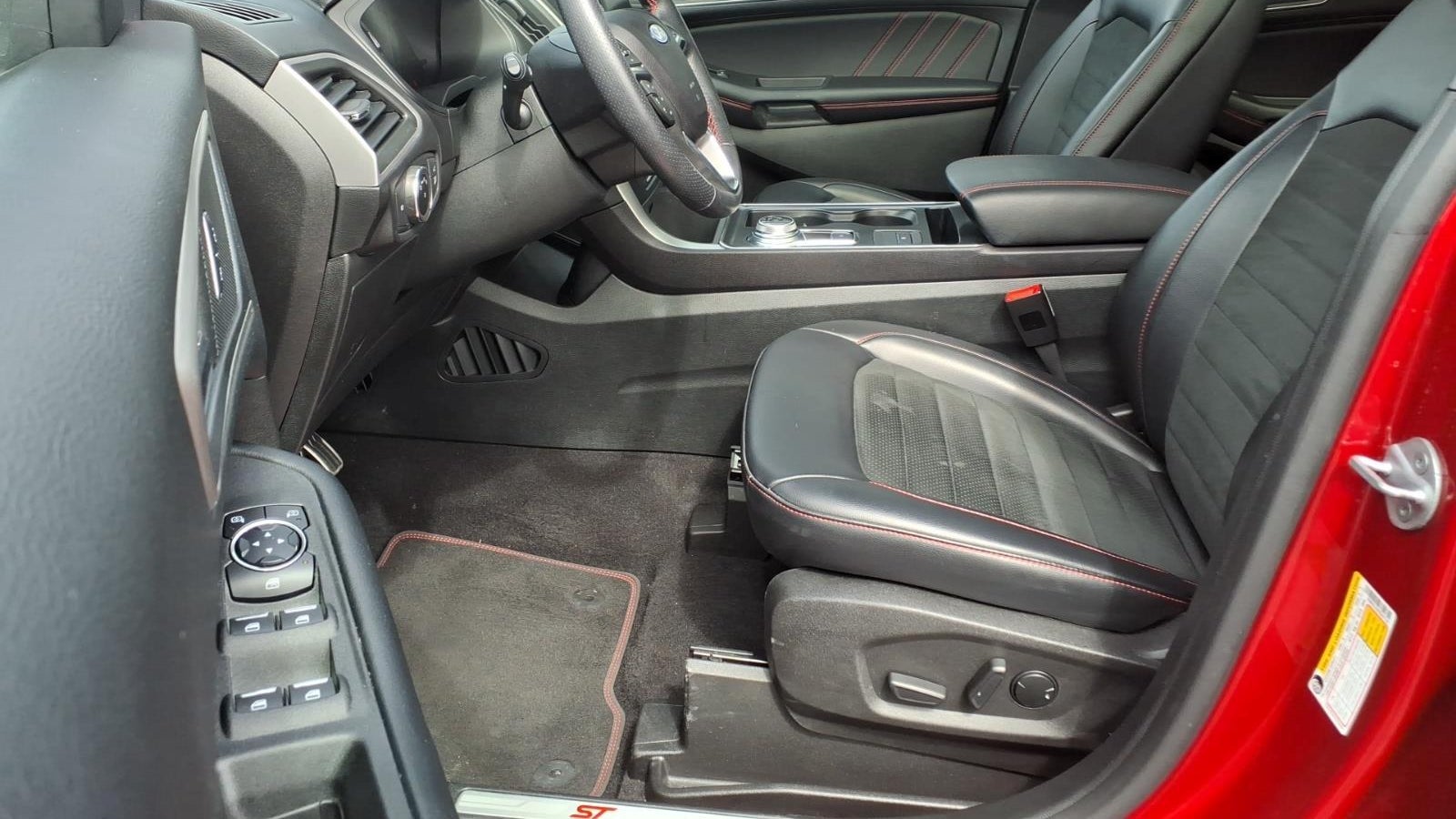 2023 Ford Edge ST-Line
