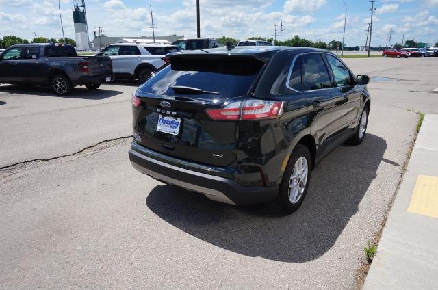 2023 Ford Edge - $27,999