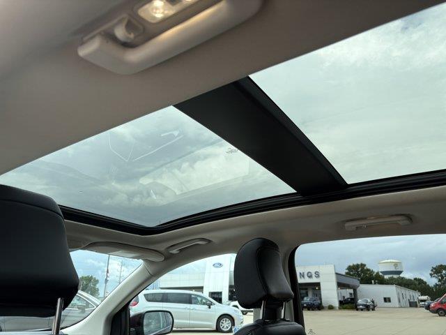 2024 Ford Edge - $27,990