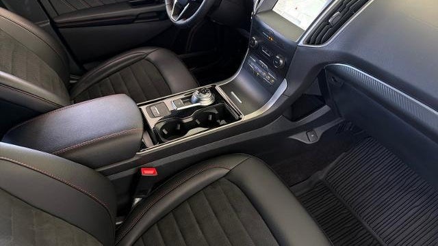 2020 Ford Edge ST Line