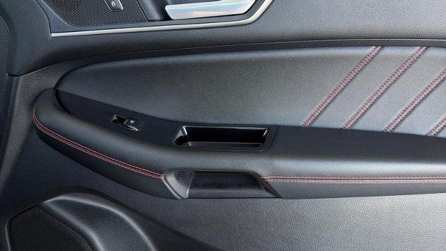 2020 Ford Edge ST Line