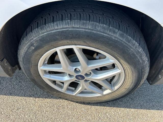 2022 Ford Edge - $23,865