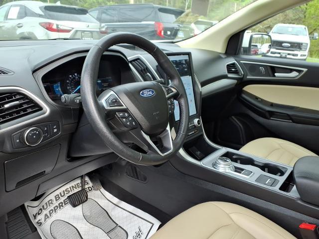 2022 Ford Edge - $25,995