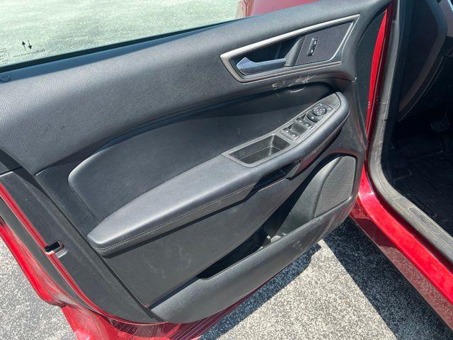 2022 Ford Edge - $23,295