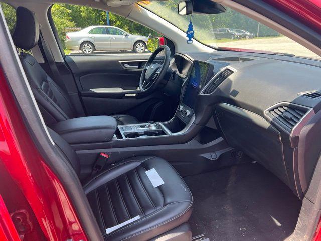 2022 Ford Edge - $23,295