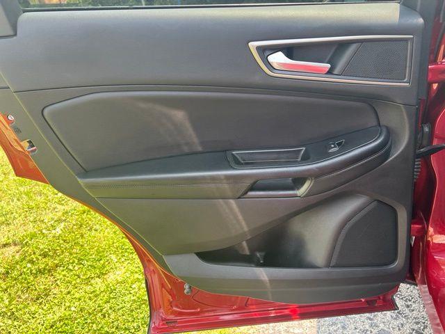 2022 Ford Edge - $23,295