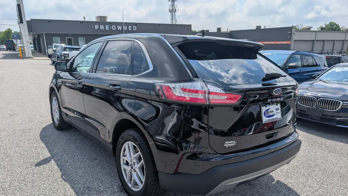 2022 Ford Edge SEL