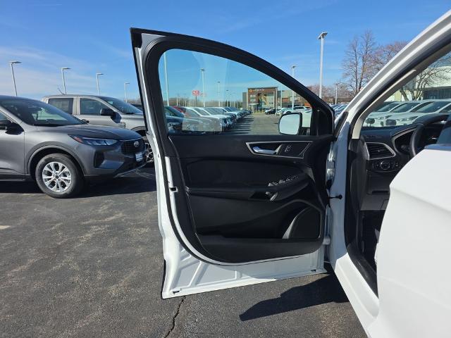 2023 Ford Edge - $26,369