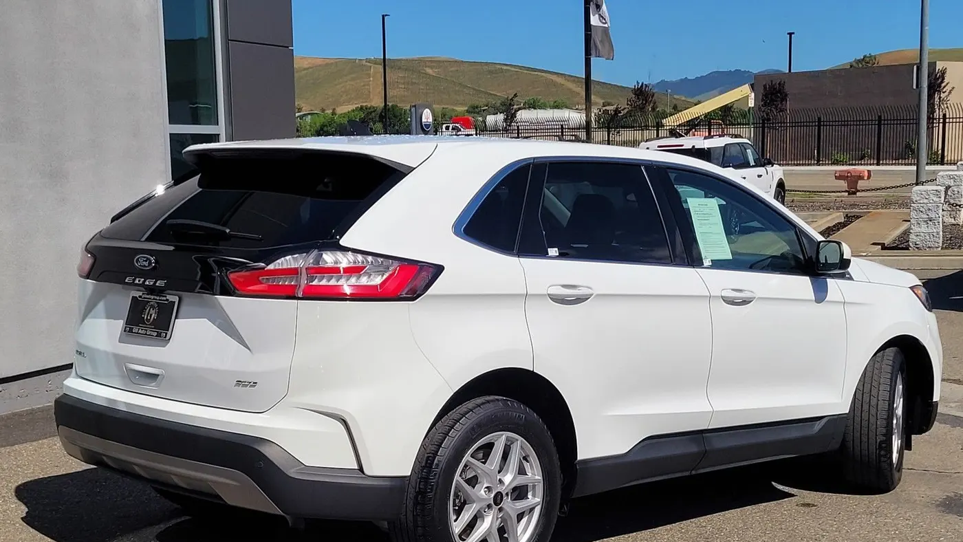 2023 Ford Edge SEL