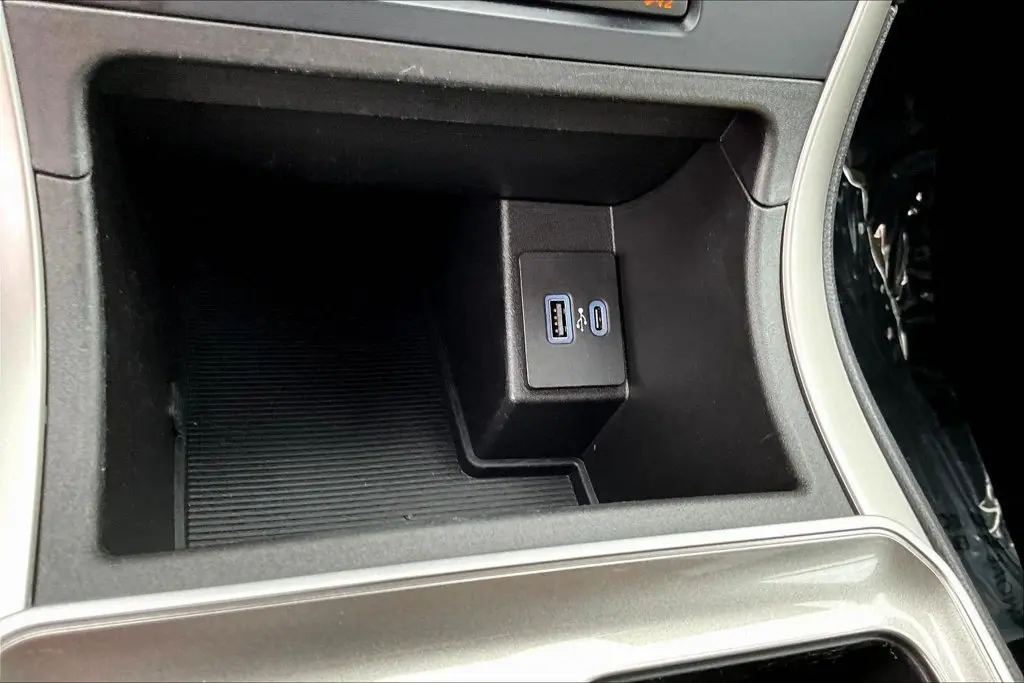 2023 Ford Edge - $24,795