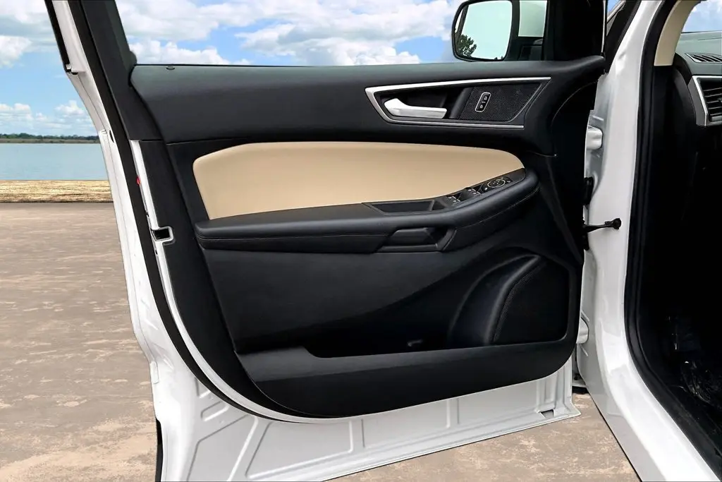 2023 Ford Edge - $24,795