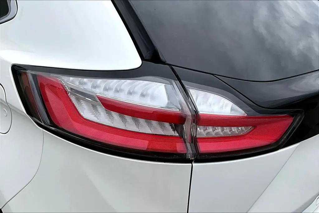 2023 Ford Edge - $24,795