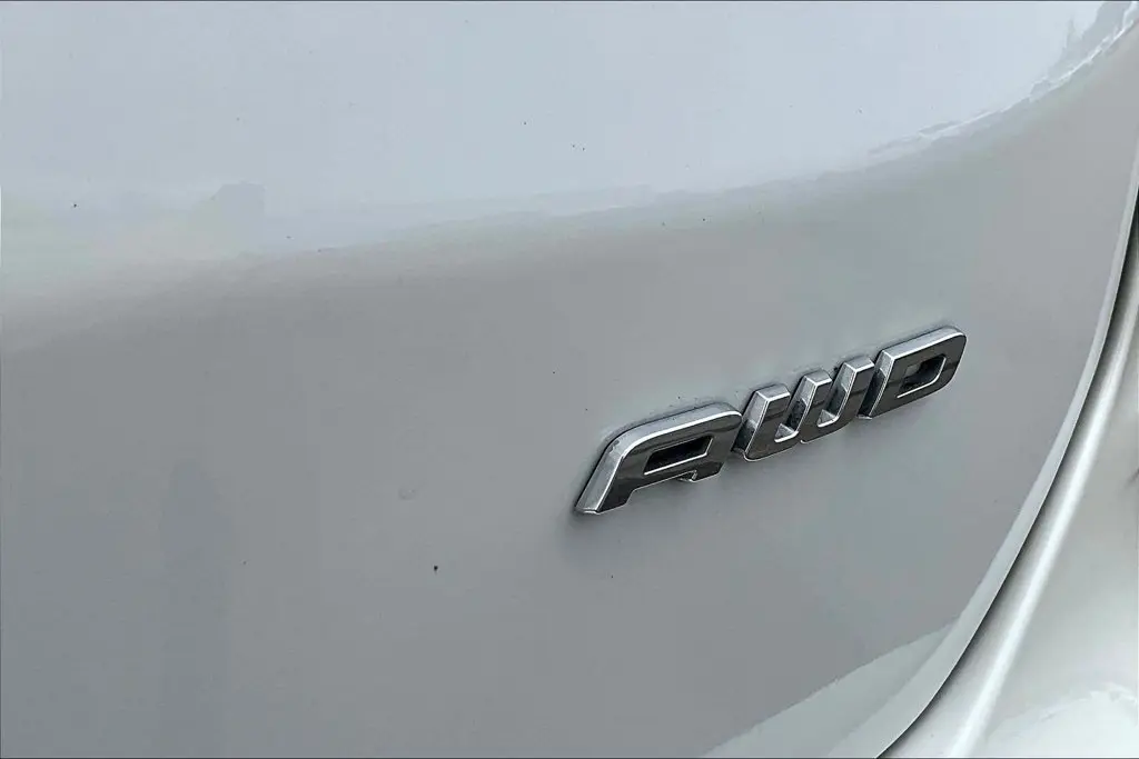2023 Ford Edge - $24,795