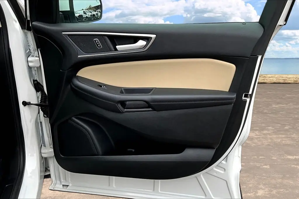 2023 Ford Edge - $24,795