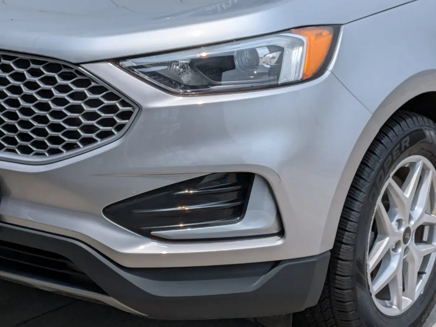 2024 Ford Edge - $25,487