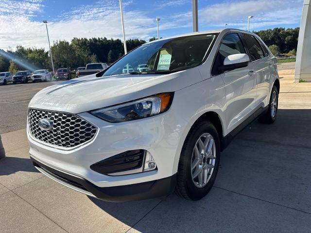 2024 Ford Edge - $28,700