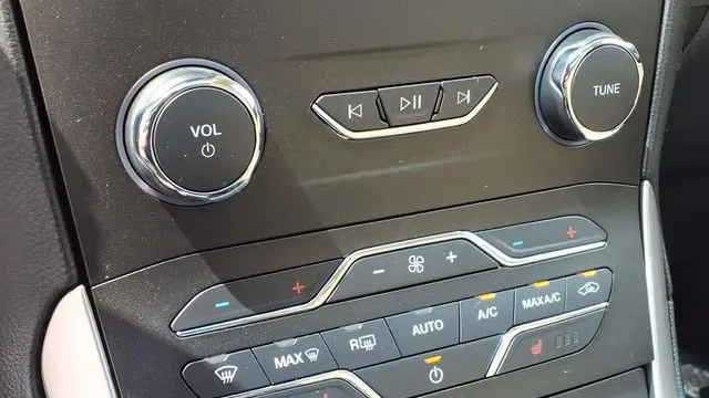 2020 Ford Edge ST Line