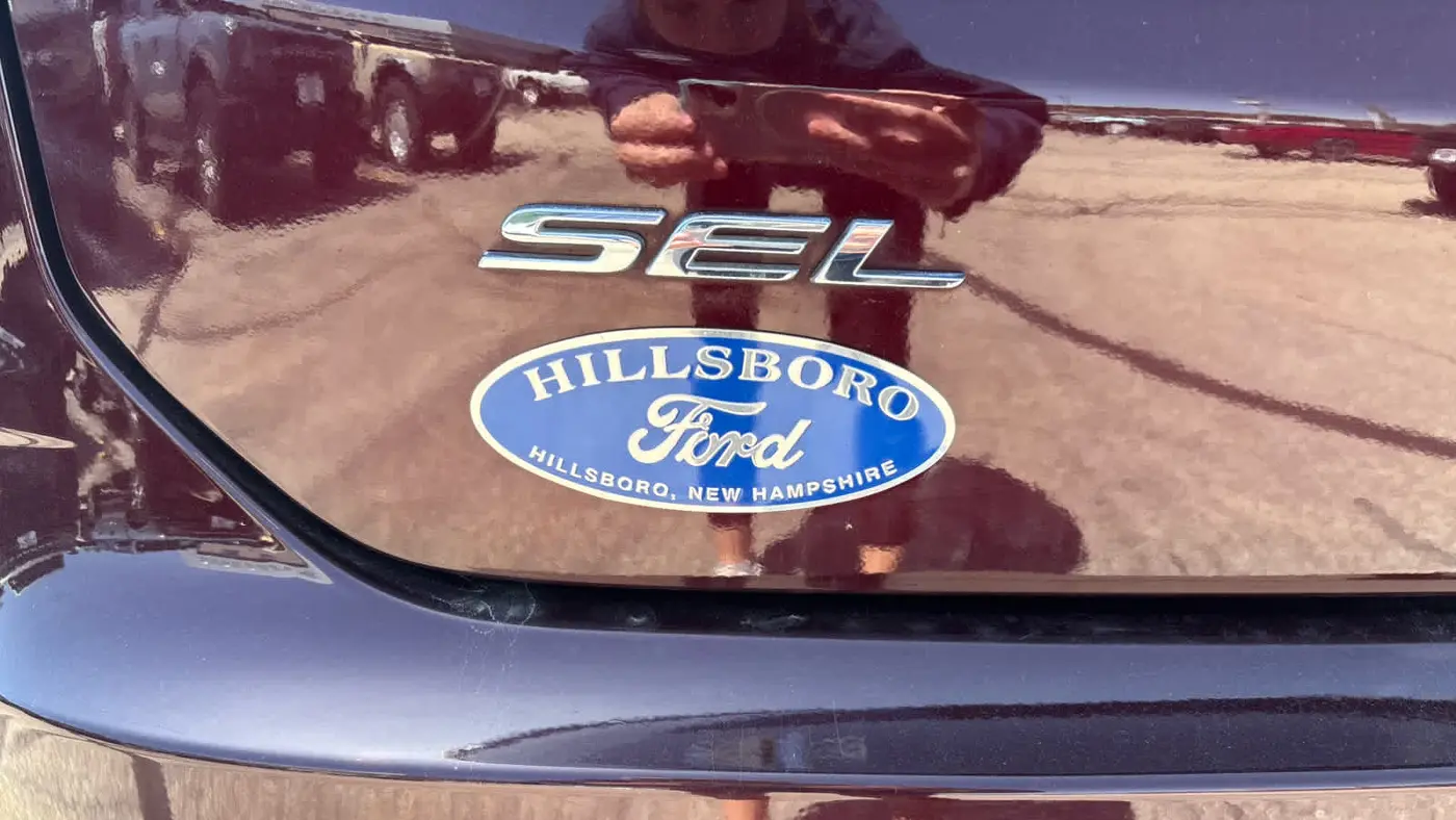 2022 Ford Edge SEL