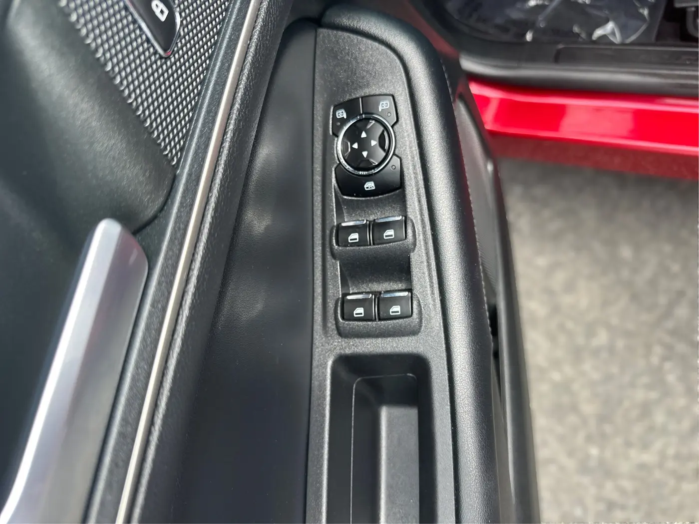 2022 Ford Edge - $25,777
