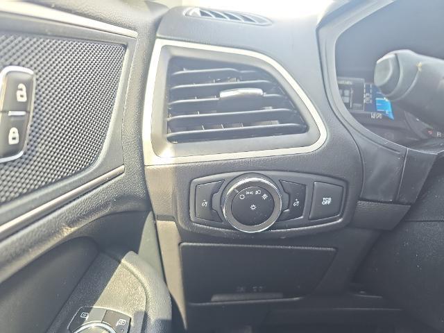 2023 Ford Edge - $21,995