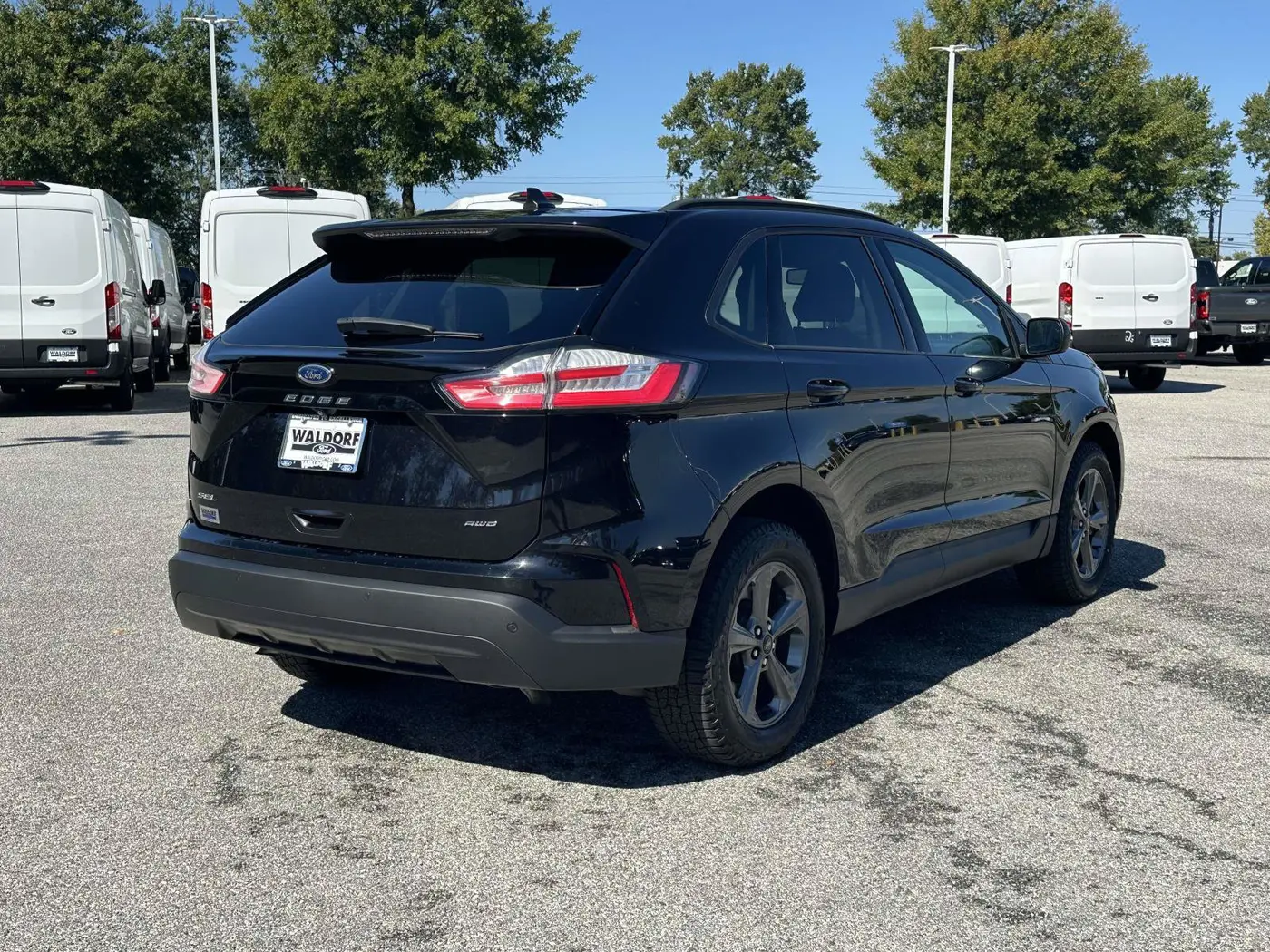 2023 Ford Edge - $29,000