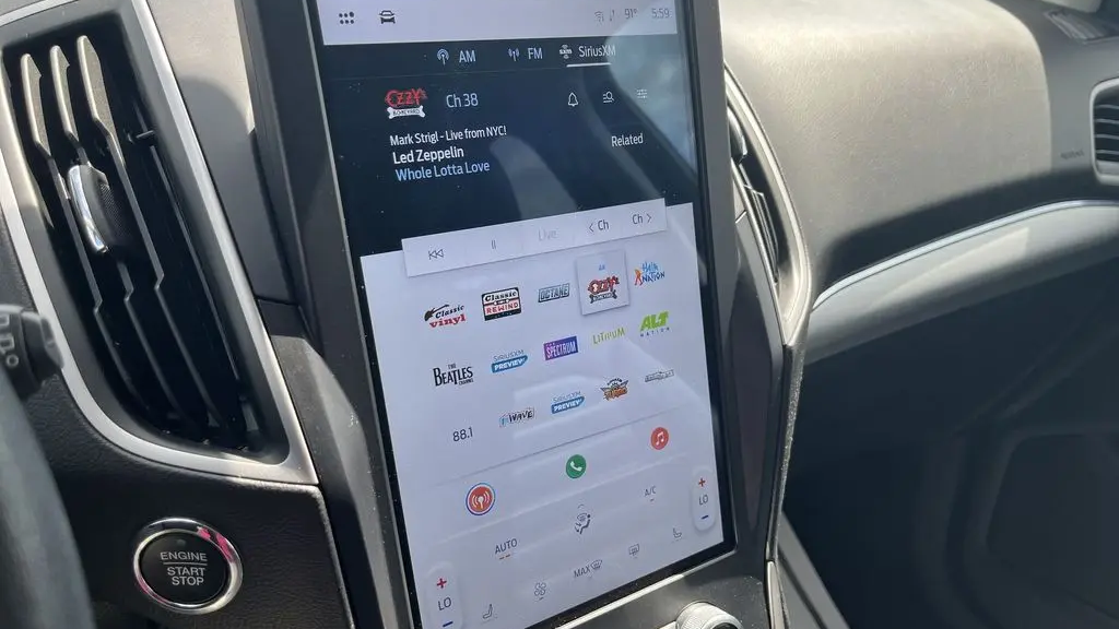 2022 Ford Edge SEL