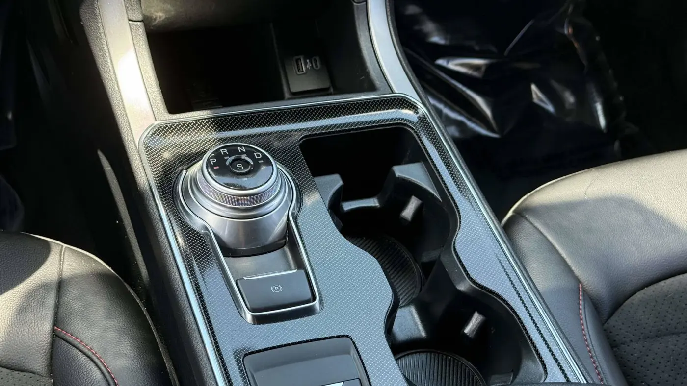 2022 Ford Edge ST-Line