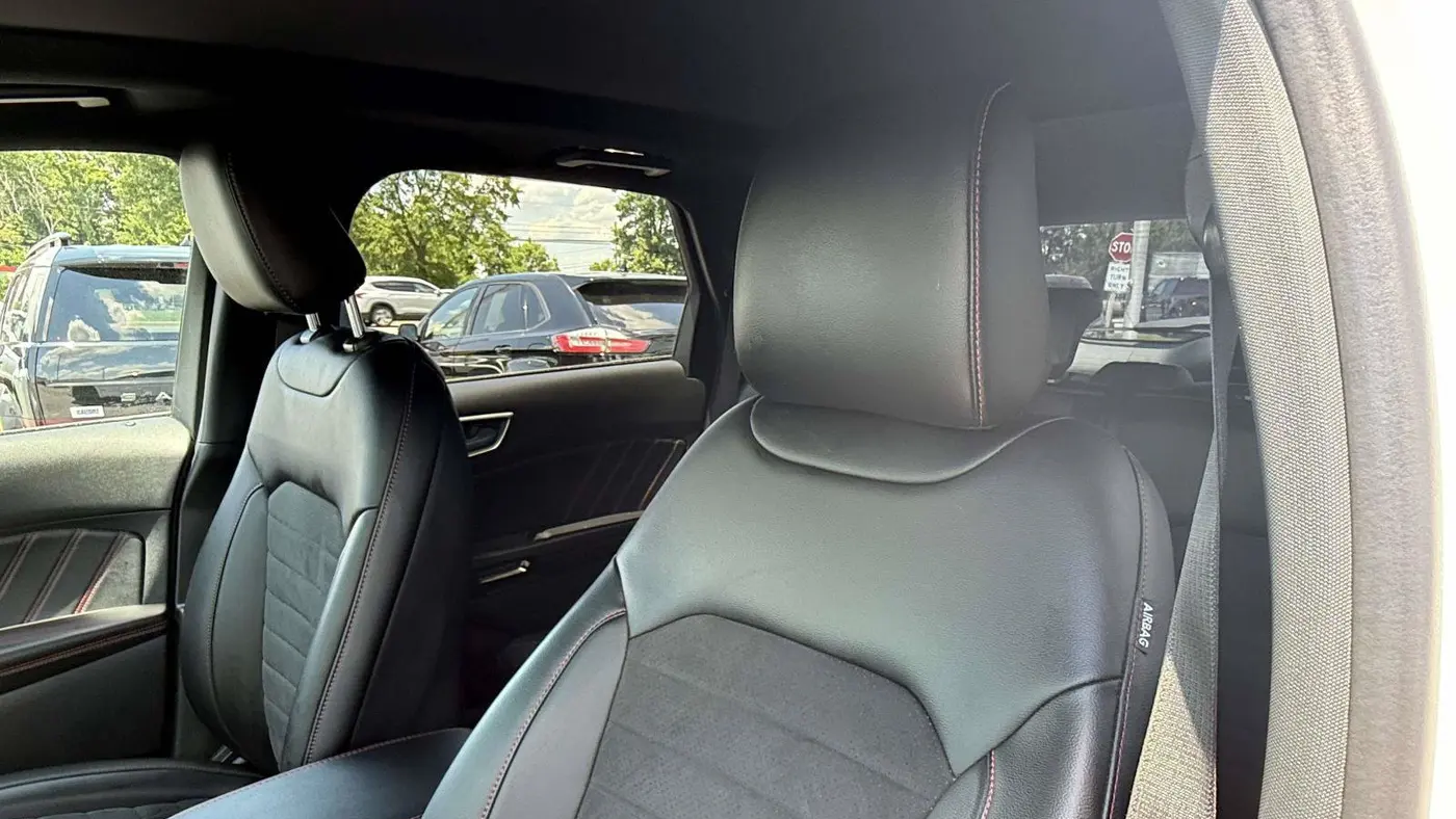 2022 Ford Edge ST-Line