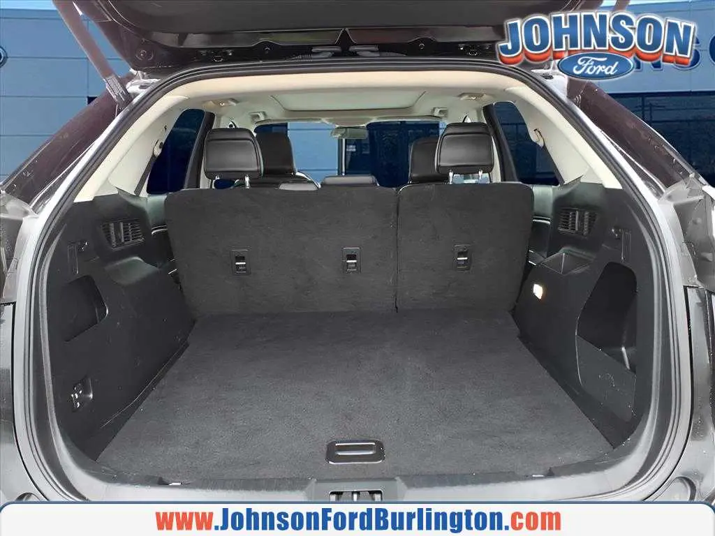2022 Ford Edge - $24,400