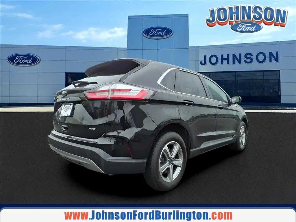 2022 Ford Edge - $24,400