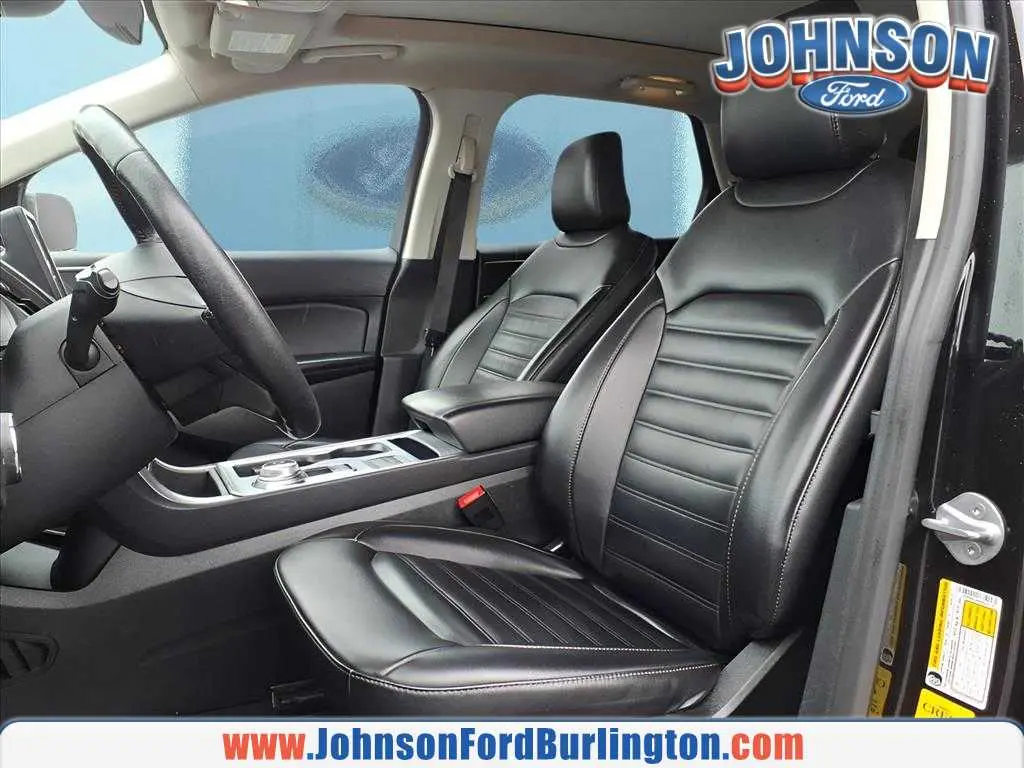 2022 Ford Edge - $24,400