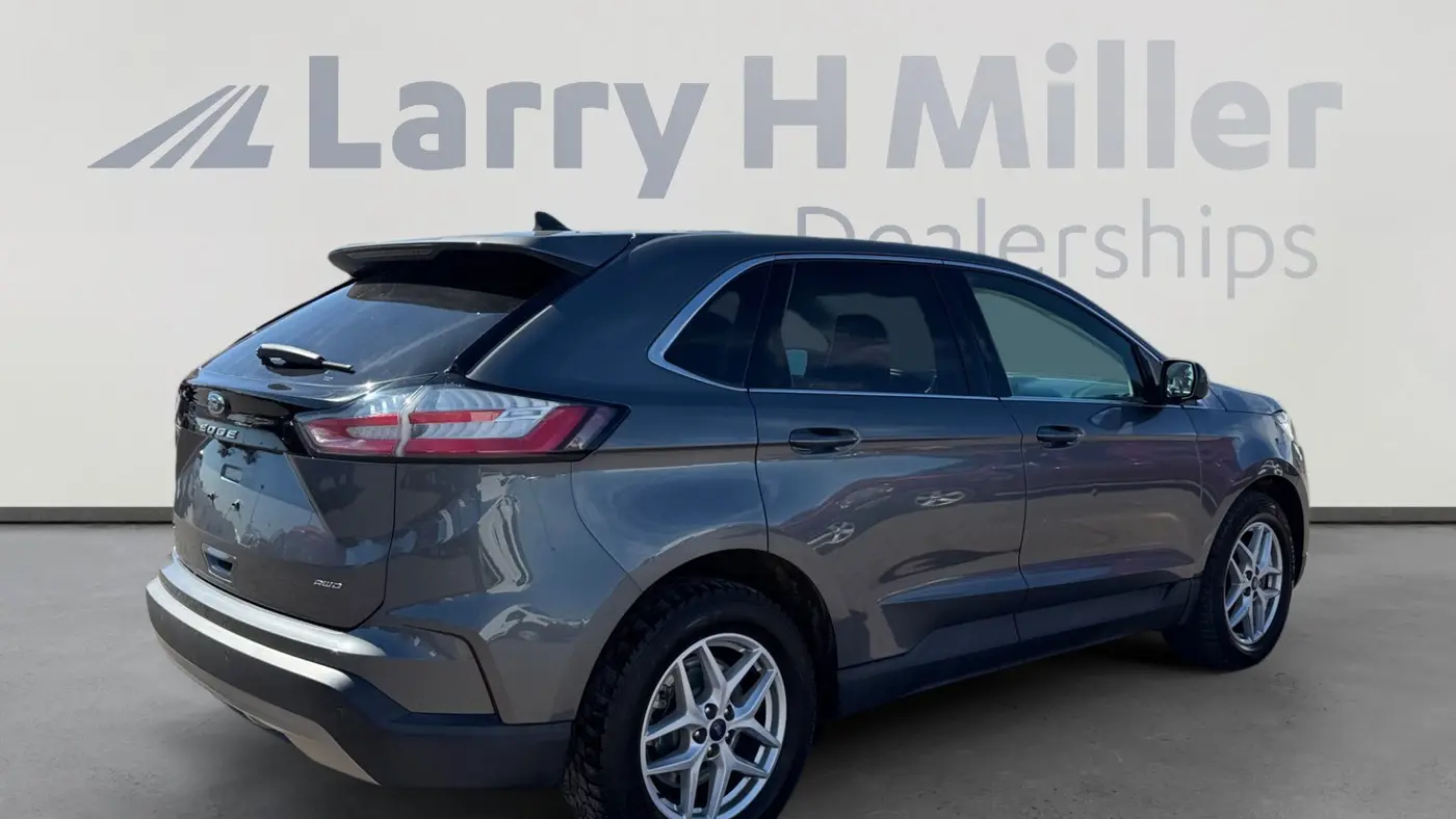 2022 Ford Edge SEL
