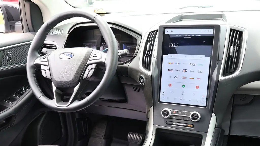 2023 Ford Edge SEL