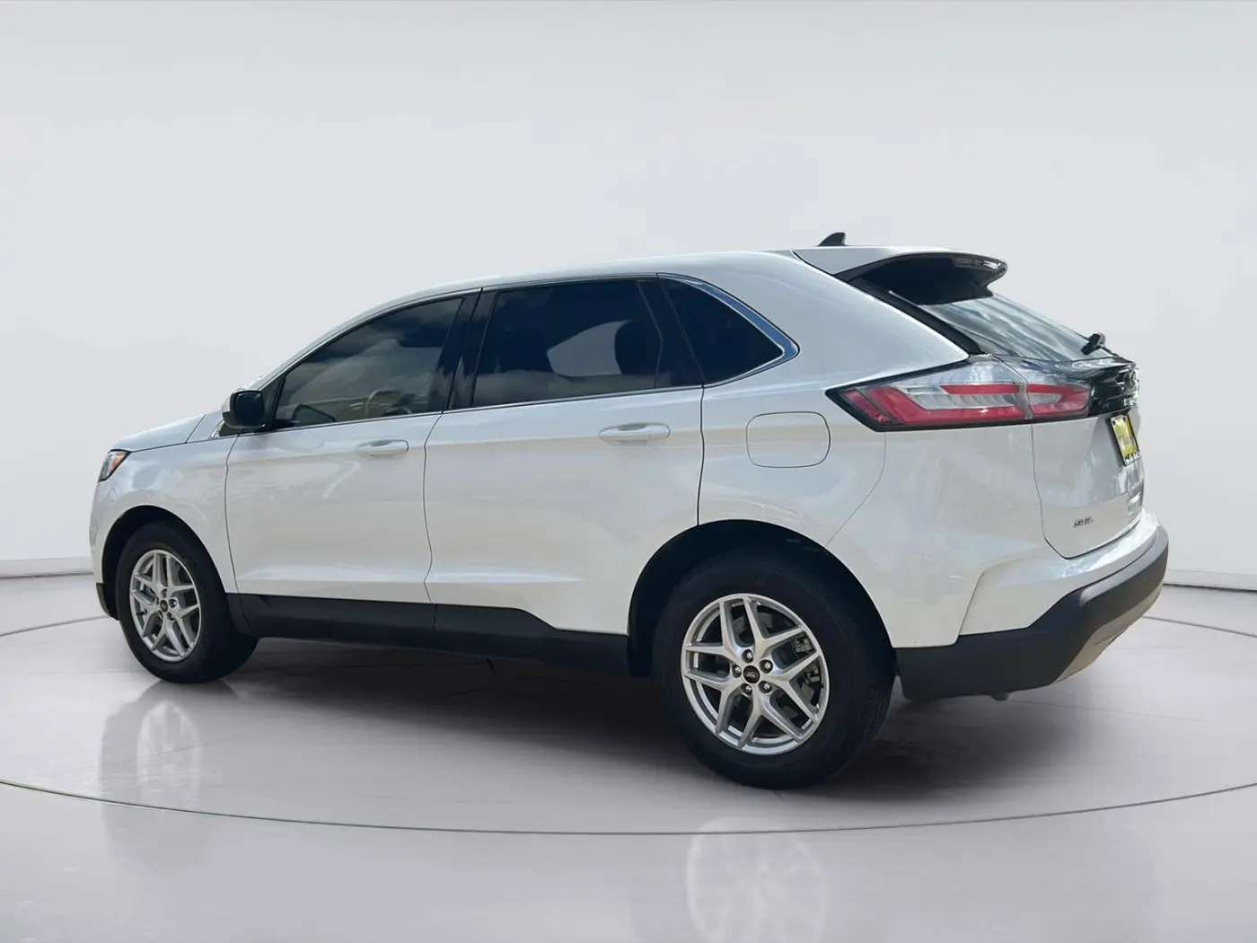 2023 Ford Edge - $22,125