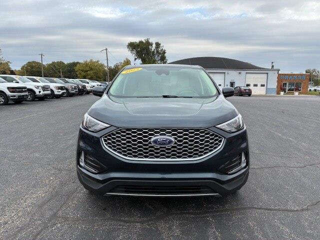 2023 Ford Edge - $28,900