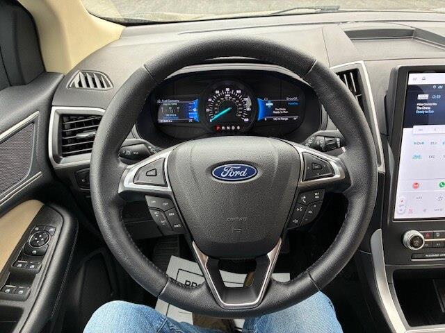 2023 Ford Edge - $28,900