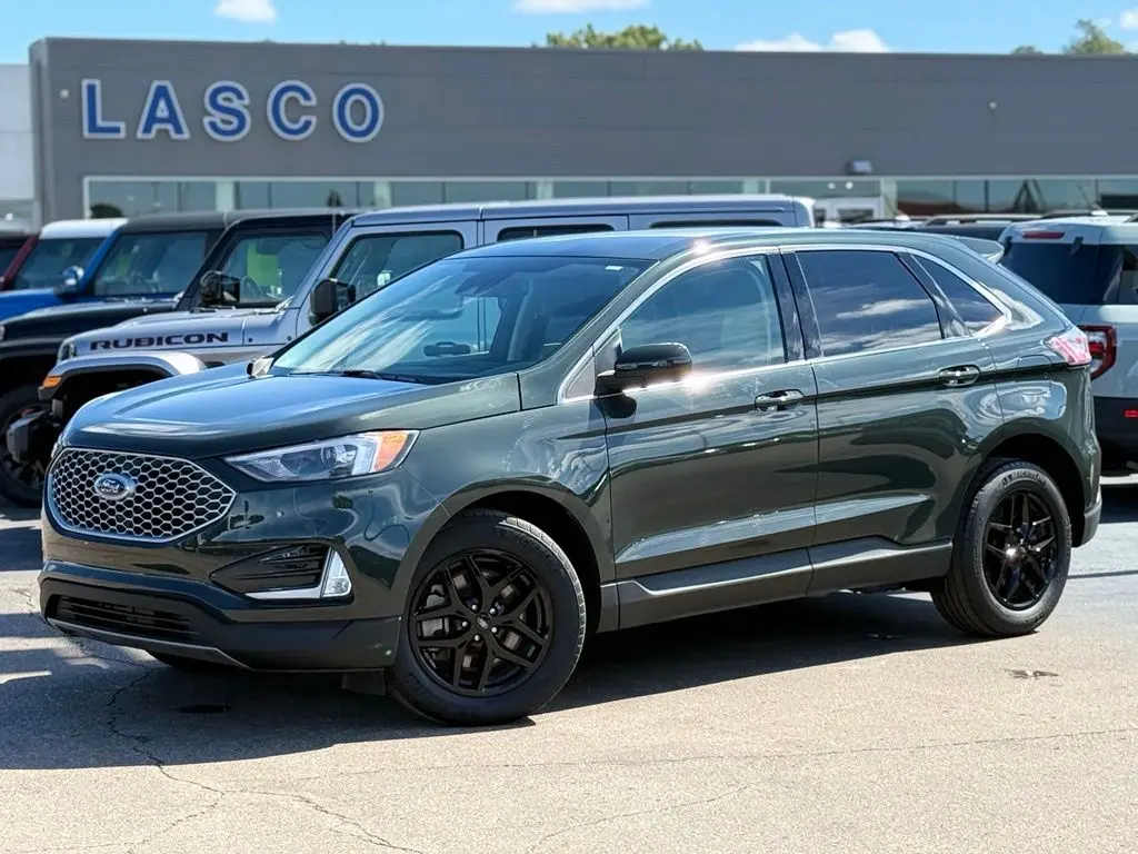 2023 Ford Edge