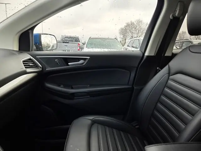 2024 Ford Edge - $25,889