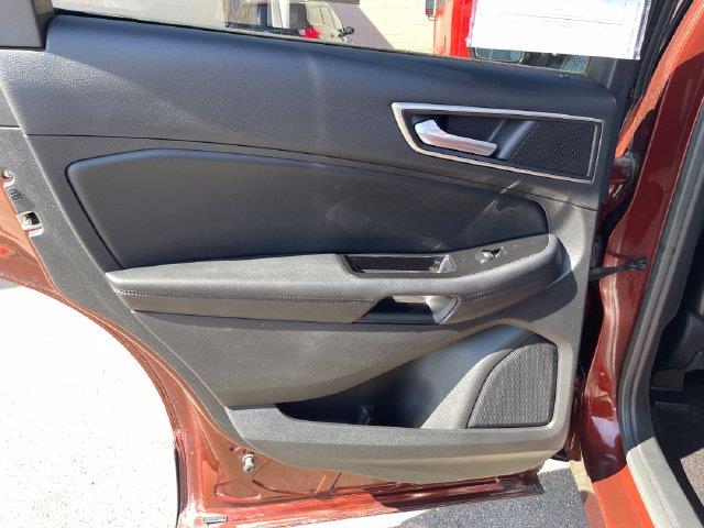 2016 Ford Edge - $11,995