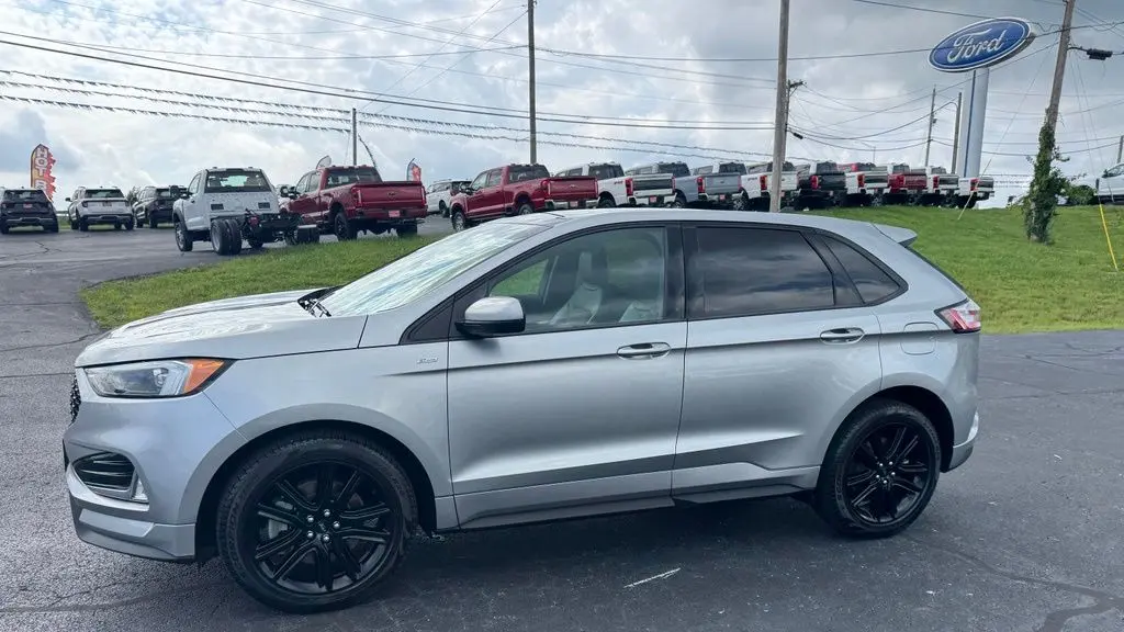 2022 Ford Edge ST-Line
