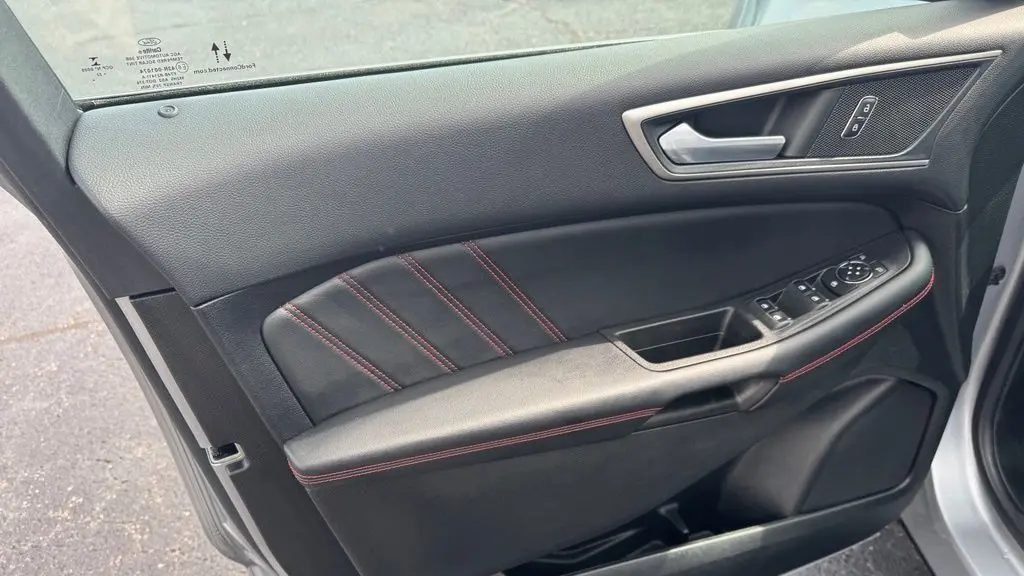 2022 Ford Edge ST-Line